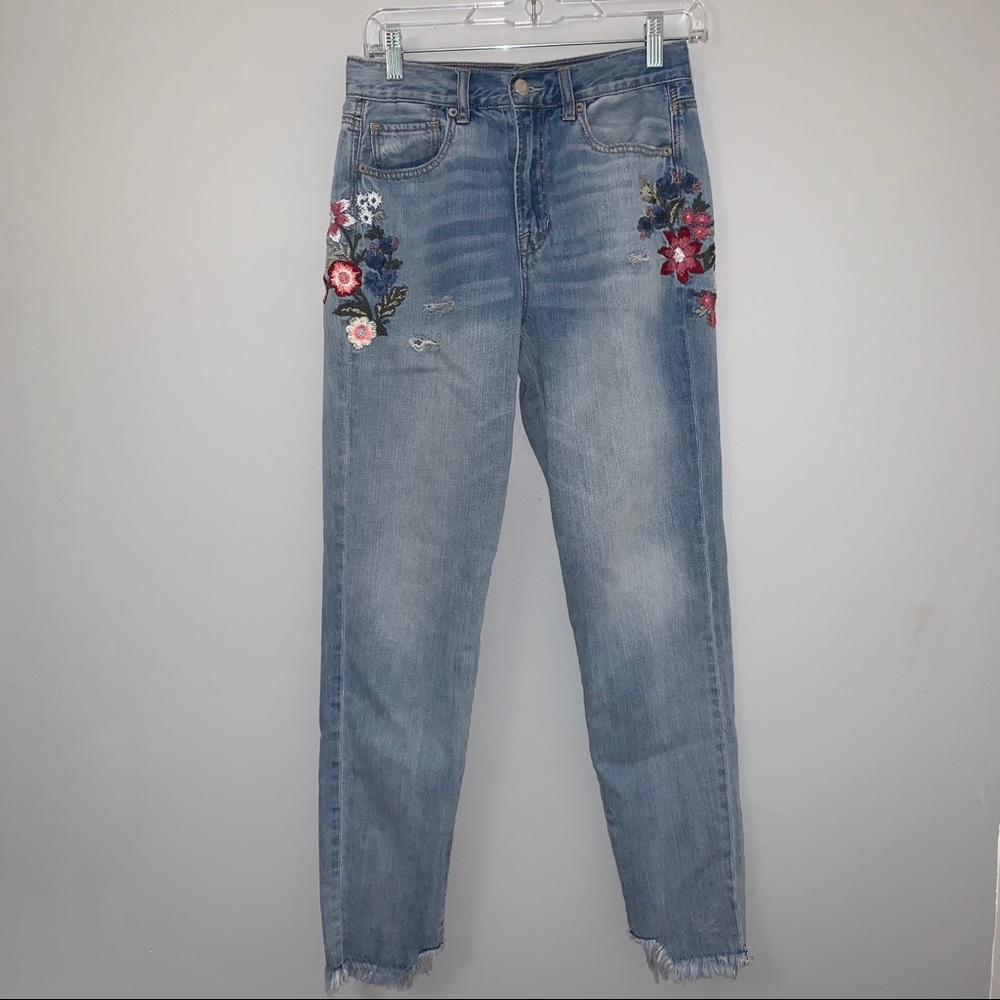 American Eagle Floral Embroidered Mom Jeans
